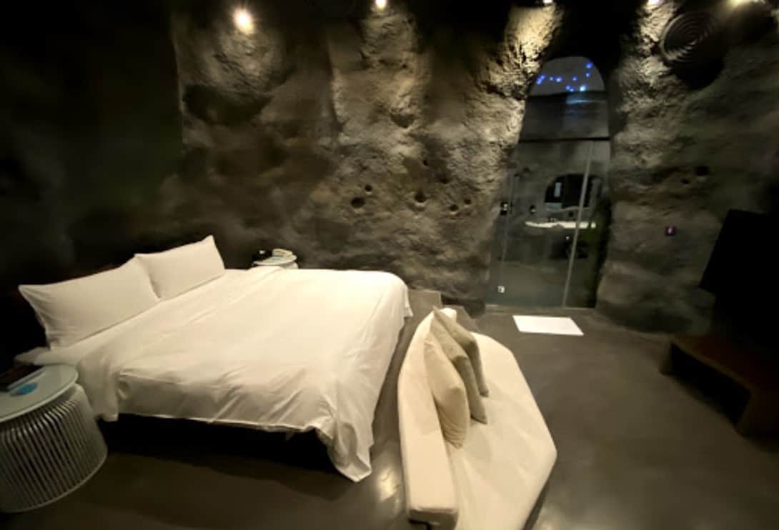 鳥人創意旅店-台中外送茶飯店